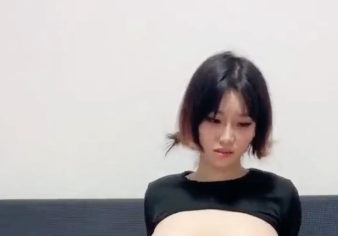 巨乳少女